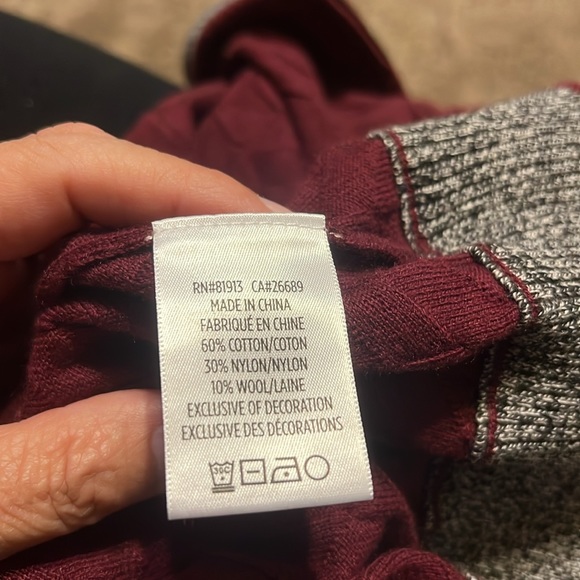 COPY - Robert Graham mens the vasa burgundy 1/4 zip classic fit sweater NWT - Picture 13 of 14